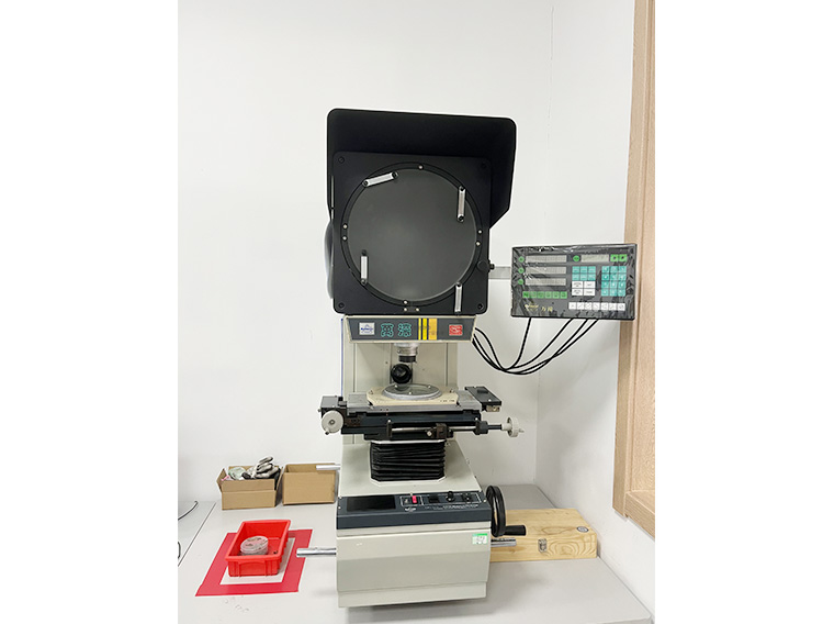 projection-tester-equipment